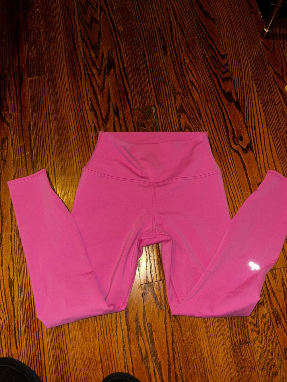 ALO Yoga High-Waist Leggings in Bright Pink